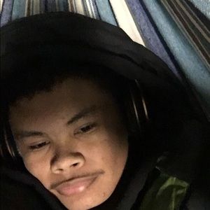 Meet your Posher, Joni